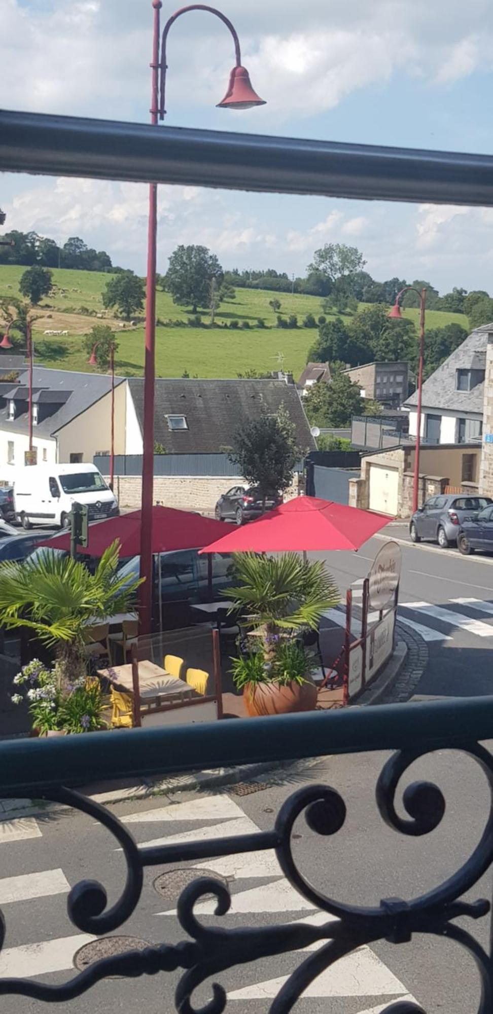 Maison De Berry Bed & Breakfast Villedieu-les-Poeles-Rouffigny Room photo